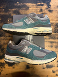 New Balance 2002R Spruce Magnet