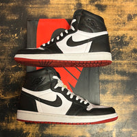 Jordan 1 Bloodline (Custom)