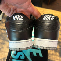 Nike SB Dunk Low X Supreme Metallic Silver