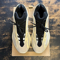 Yeezy 700 Azael