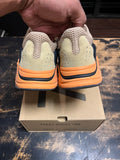 Yezzy 700 enflame Amber