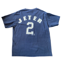 Vintage 2000 Yankees Derek Jeter Tshirt