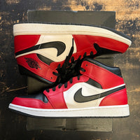 Jordan 1 Mid Chicago Black Toe