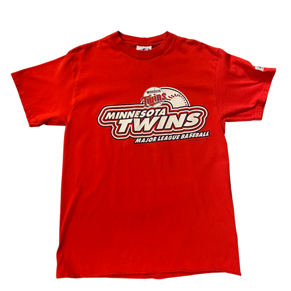 Vintage 1999 Minnesota Twins Red Tshirt