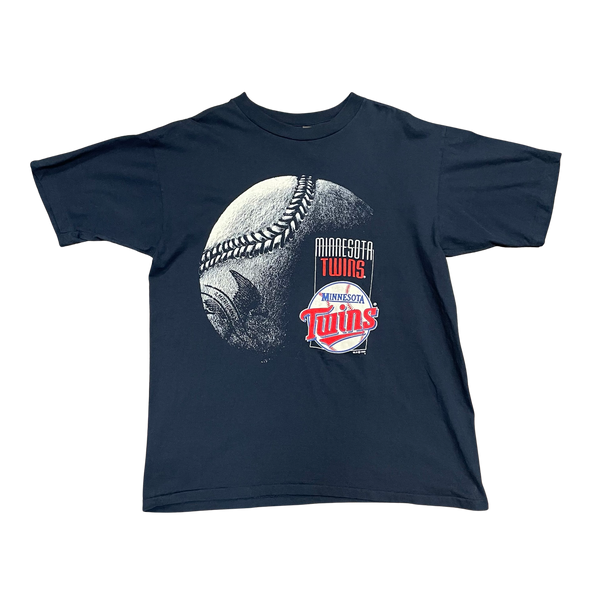 Vintage 1993 Minnesota Twins Ball Tshirt